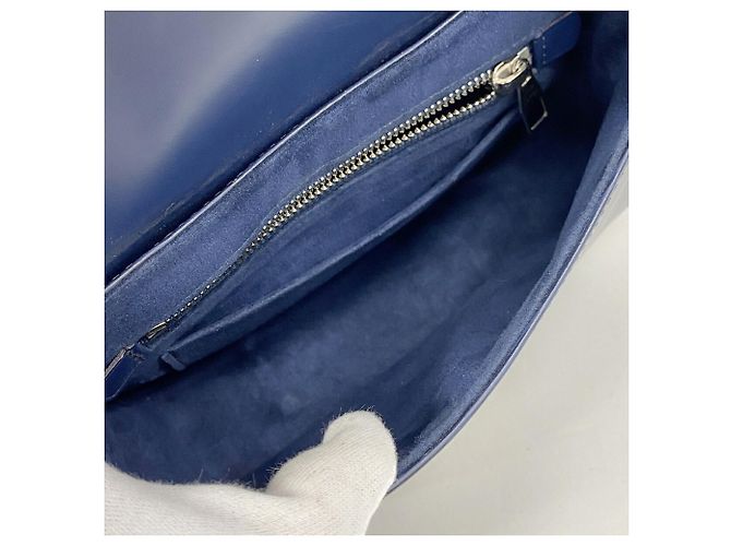 Borsa Louis Vuitton Epi Eden PM Blu navy - vista 4