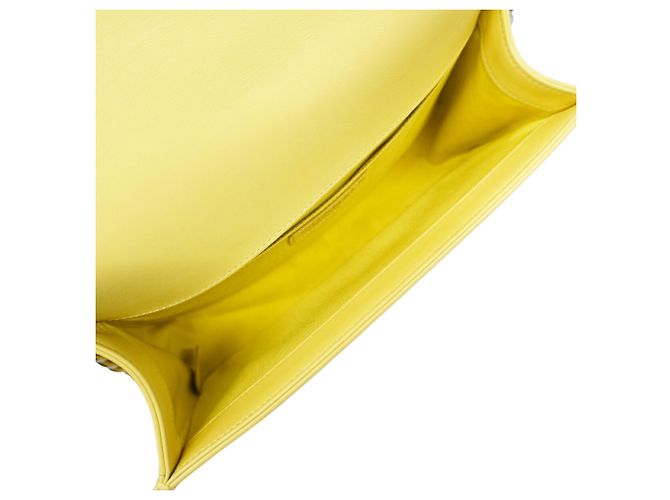 Borsa a tracolla Chanel Boy Chain Giallo - vista 4