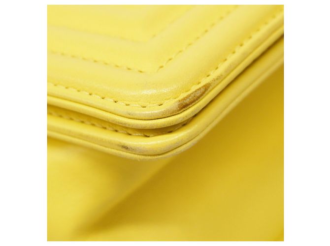 Borsa a tracolla Chanel Boy Chain Giallo - vista 6