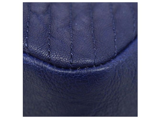 Timeless Borsa a tracolla Chanel in pelle blu navy - vista 6