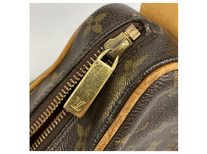Sac à épaule Louis Vuitton Monogram Croissant GM Marron - vue 11