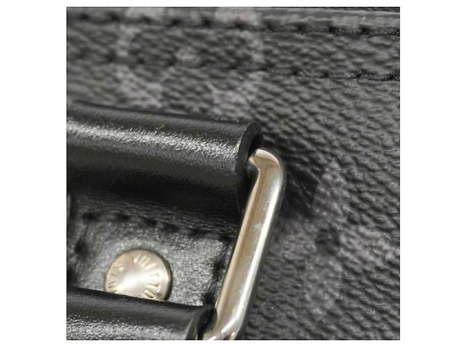 Louis Vuitton Monogram Eclipse Reverse Keepall Bandoulière 25 Marrone Nero - vista 9