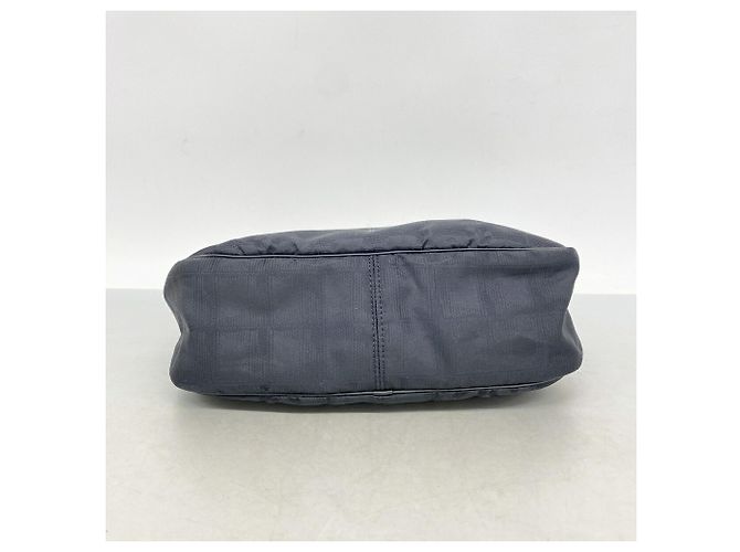Borsa a tracolla Chanel New Travel Nylon Nero - vista 3