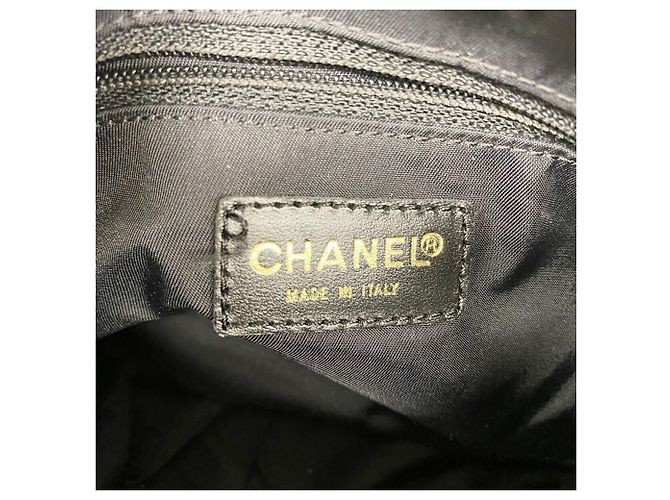 Borsa a tracolla Chanel New Travel Nylon Nero - vista 5