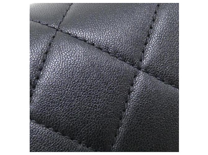 Borsa Chanel AS2388 in pelle d'agnello nera Nero - vista 4