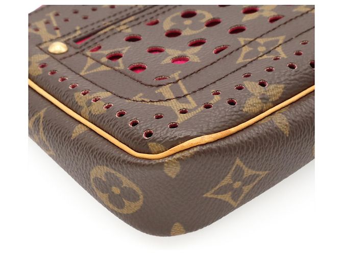 Borsa Louis Vuitton Monogram Perfo Pochette Accessoires Fuschia Monogramma - vista 4