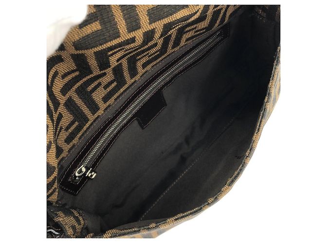 Borsa a spalla Fendi Baguette 26424 Marrone - vista 8