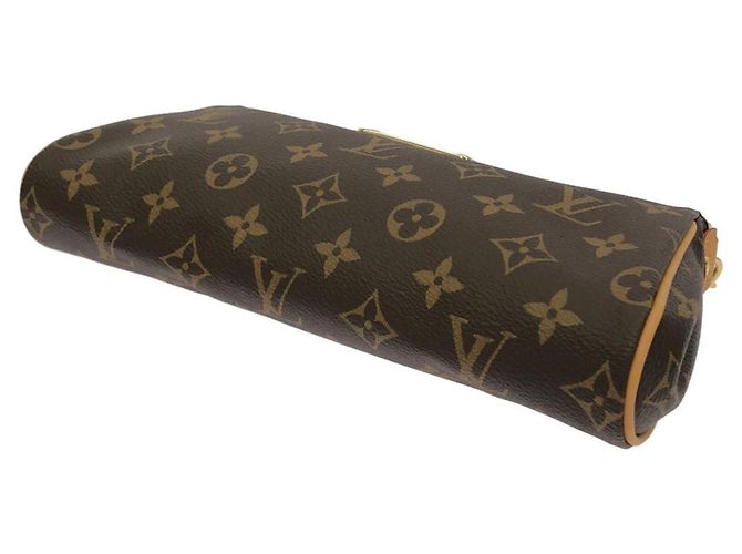 Borsa a tracolla Louis Vuitton Monogram Pochette Eva Marrone - vista 3