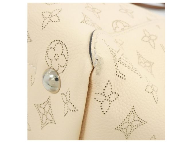 Borsa Louis Vuitton Mahina Hina PM Beige - vista 2