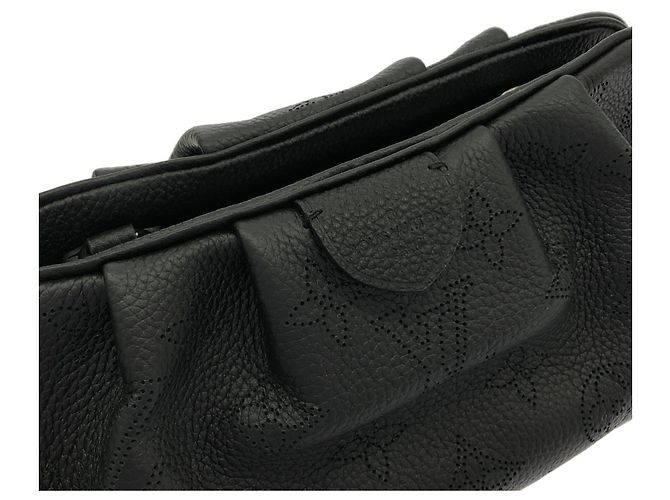 Borsa a tracolla Louis Vuitton Mahina Scala Mini Nero - vista 5