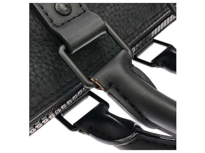 Louis Vuitton Taurillon Monogram Keepall Bandoulière 25cm Boston Bag Nero - vista 5