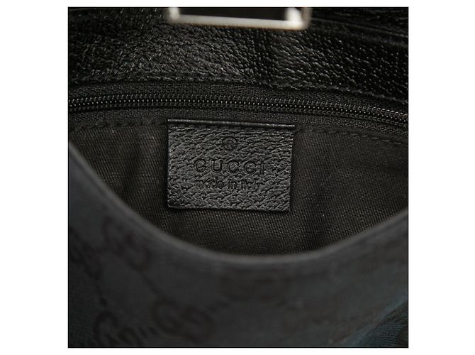 Gucci Gürteltasche aus schwarzem GG Canvas - Ansicht 5
