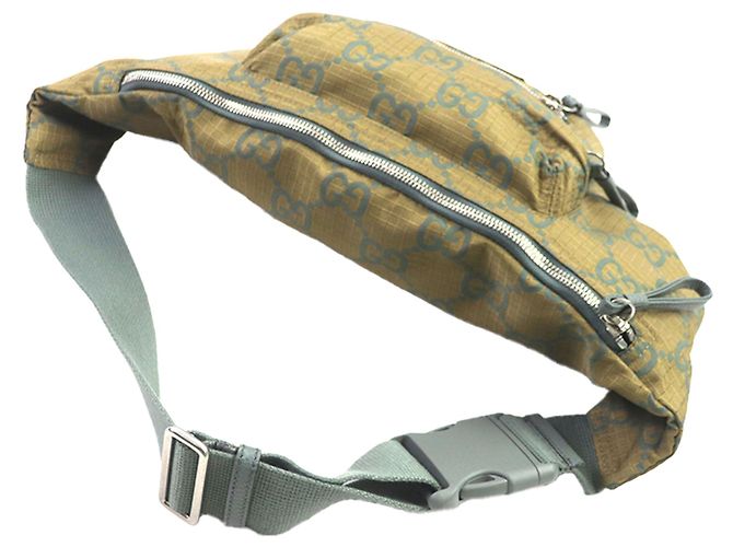 Borsetta a cintura Gucci in nylon ripstop GG marrone Cachi - vista 2
