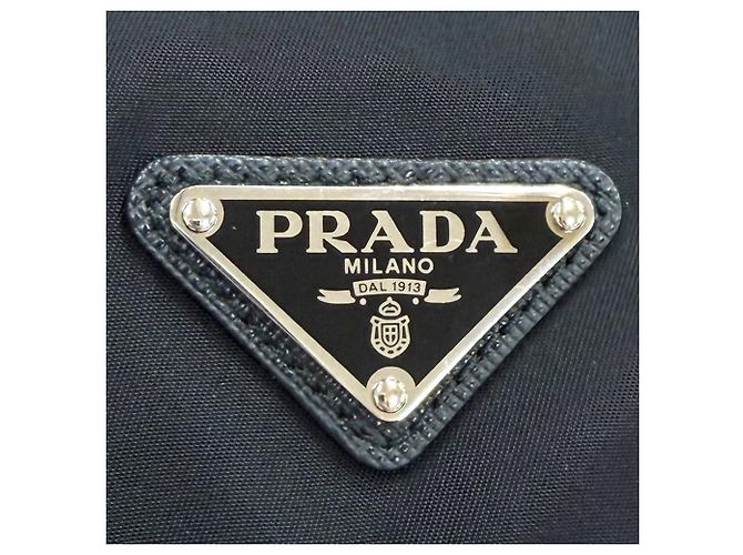 Bolsa Messenger Prada em Tessuto com acabamento em Saffiano preto, zíper e fivela dupla - vista 8