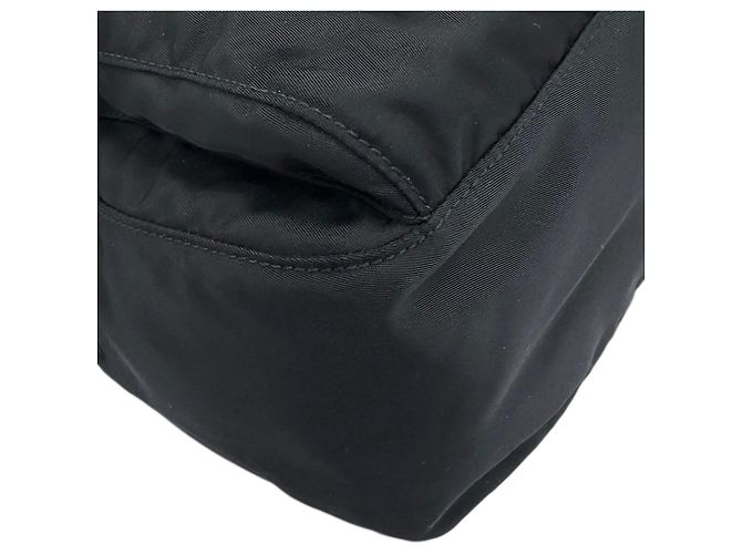 Bolsa Messenger Prada em Tessuto com acabamento em Saffiano preto, zíper e fivela dupla - vista 9
