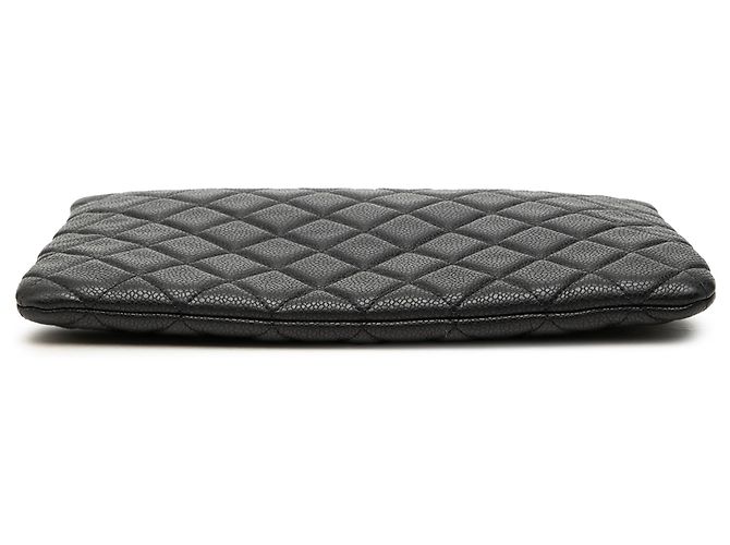 Clutch Chanel Black Medium Quilted Caviar O Case Nero - vista 3
