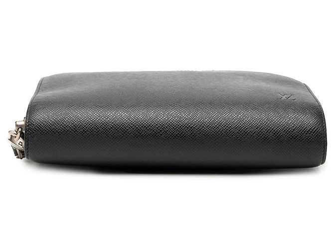 Louis Vuitton Black Taiga Pochette Baikal Nero - vista 3
