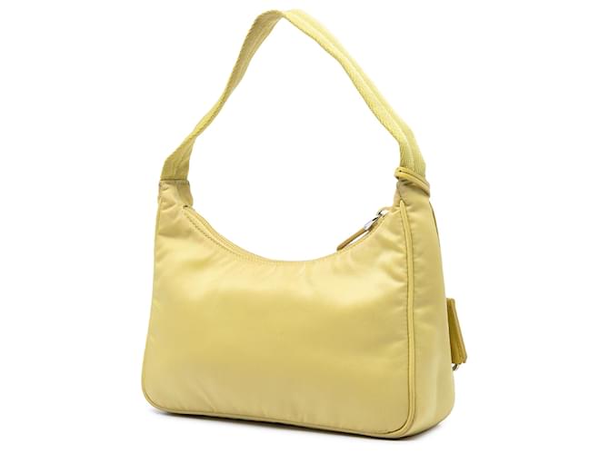 Borsa a tracolla Prada Mini Tessuto Re Edition 2000 Gialla Giallo - vista 2