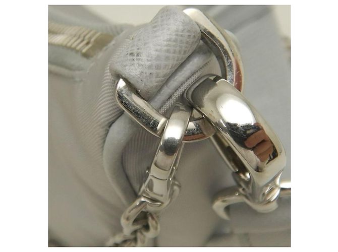 Borsa Satchel Prada Re Edition 2005 in Re-Nylon Grigio Marrone - vista 10
