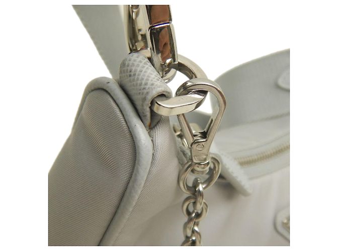 Borsa Satchel Prada Re Edition 2005 in Re-Nylon Grigio Marrone - vista 9