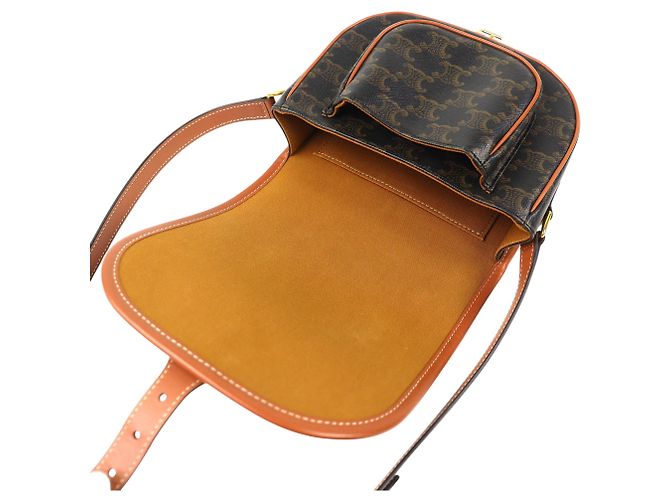 Céline Celine Brown Medium Triomphe Coated Canvas Folco Crossbody Marrone Marrone scuro - vista 6