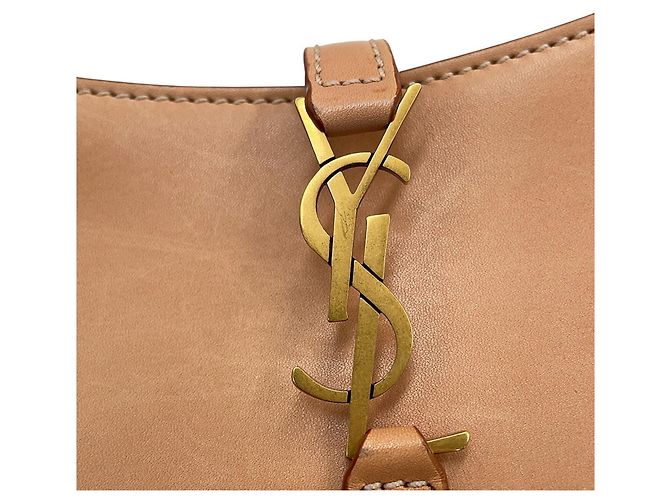 Mini borsa Yves Saint Laurent in pelle di vitello beige - vista 11
