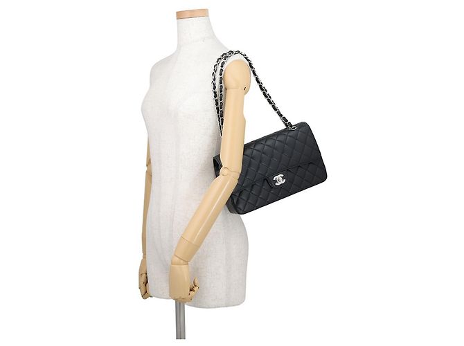 Borsa a tracolla Chanel Matelassé con catena Nero - vista 4
