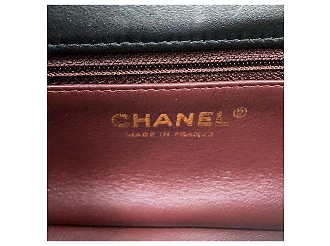 Borsa a tracolla mini Chanel Matelassé Nero - vista 17