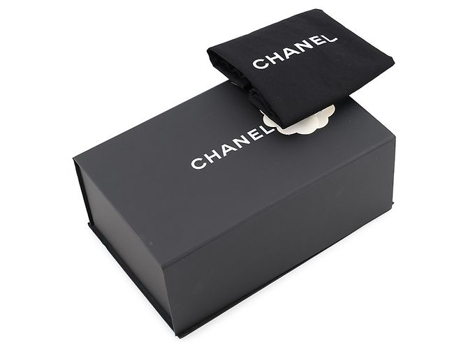 Borsa a tracolla mini Chanel Matelassé Nero - vista 18