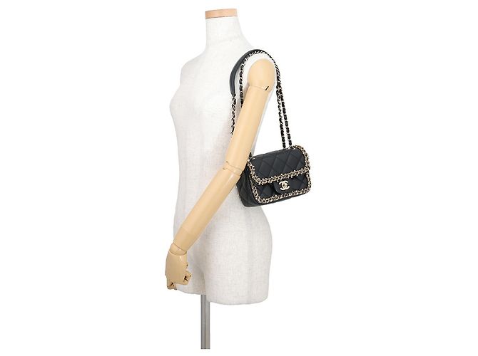 Borsa a tracolla mini Chanel Matelassé Nero - vista 4