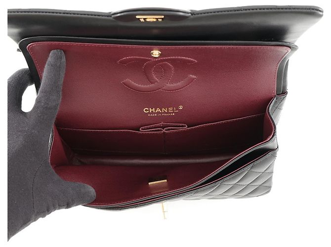 Timeless Chanel Classic Matelassé Schultertasche mit Kette Schwarz - Ansicht 7