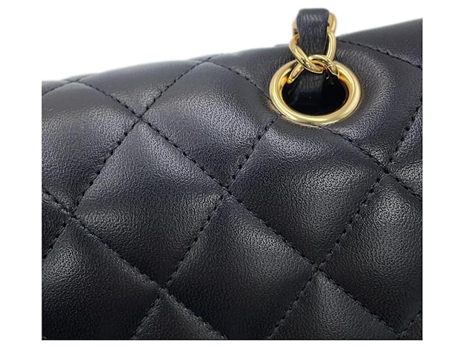 Timeless Chanel Classic Matelassé Schultertasche mit Kette Schwarz - Ansicht 9