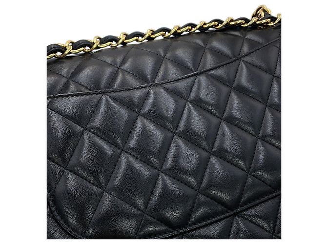 Bolsa de Ombro Chanel Matelassé em pele de cordeiro Preto - vista 11