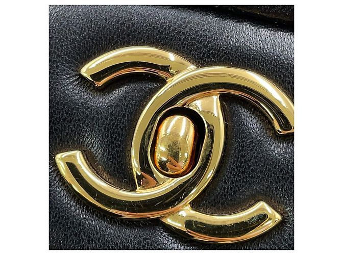 Bolsa de Ombro Chanel Matelassé em pele de cordeiro Preto - vista 17