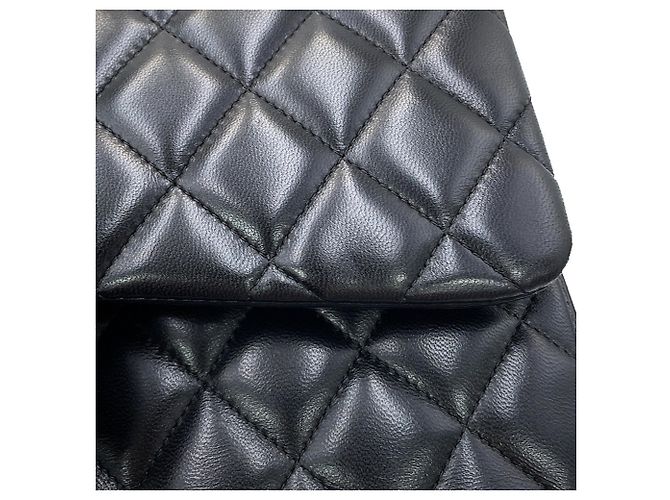 Bolsa de Ombro Chanel Matelassé em pele de cordeiro Preto - vista 8