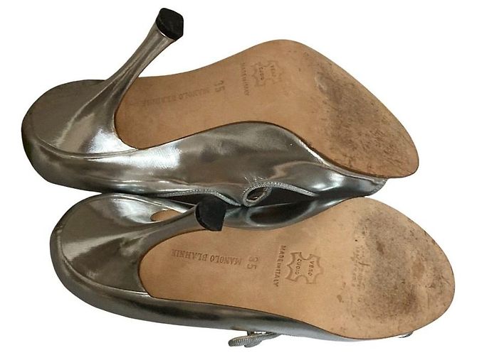 Manolo Blahnik Mary Jane Open Toe Pumps Silber - Ansicht 8