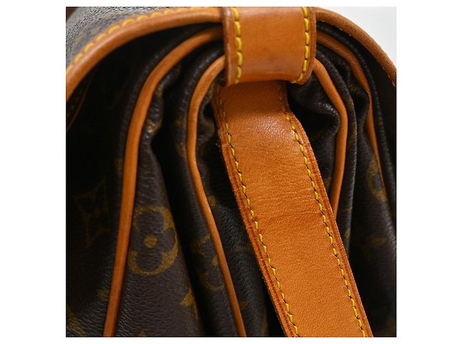 Louis Vuitton Saumur Monogram 35 Marrone - vista 7