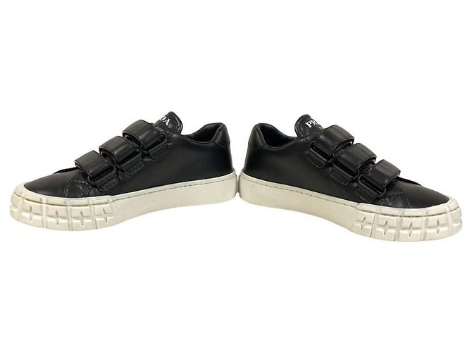 Prada Leder-Sneaker mit Klettverschluss Schwarz Weiß - Ansicht 5