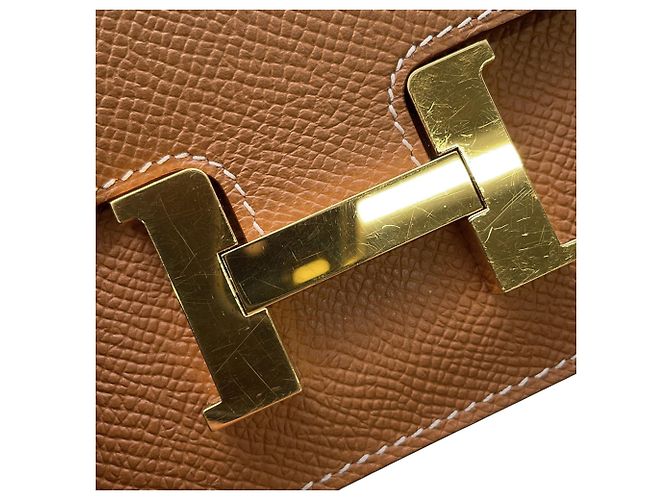 Hermès Cartera Hermes Constance en piel Epsom Gold Dorado - vista 10