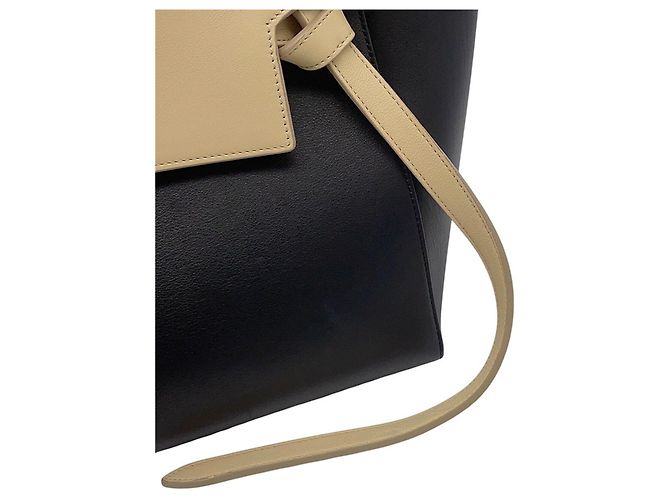 Céline Celine Handtasche aus Leder in Two-Tone Schwarz Beige - Ansicht 14