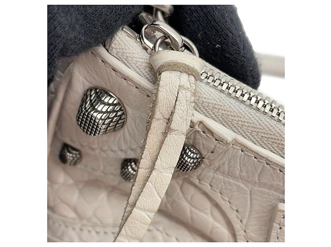 Borsa a tracolla mini Balenciaga Lucagol in pelle goffrata Bianco - vista 10