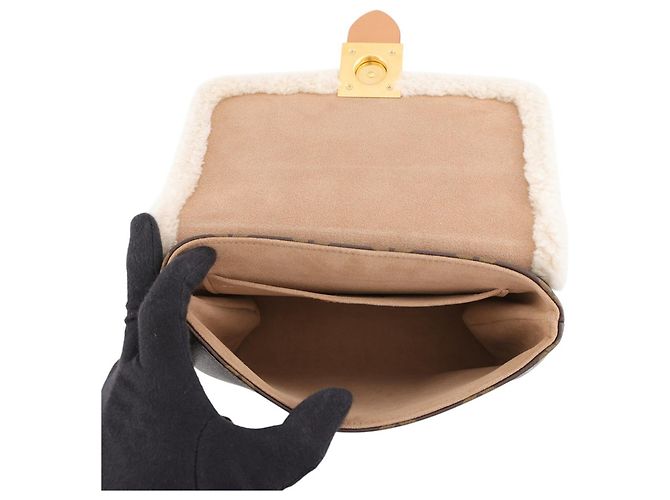 Borsa Louis Vuitton Monogram Mouton Rocky BB Marrone - vista 6