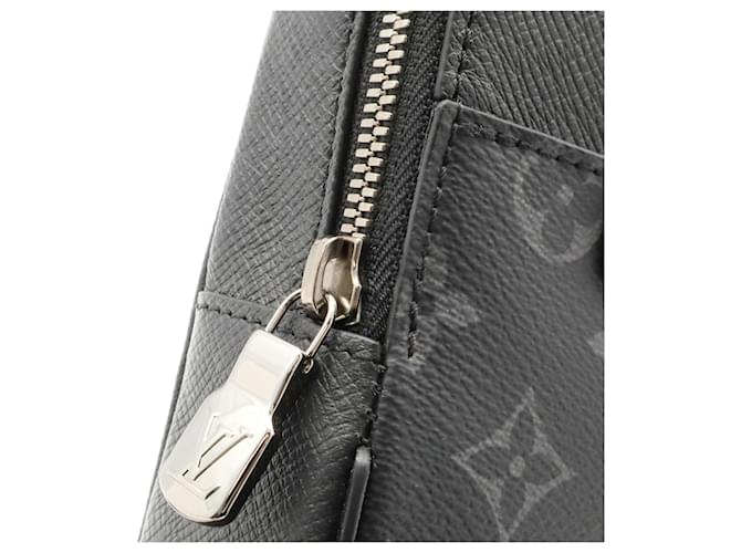 Borsa Sling Louis Vuitton Taigarama Monogram Eclipse Nero Monogramma - vista 6