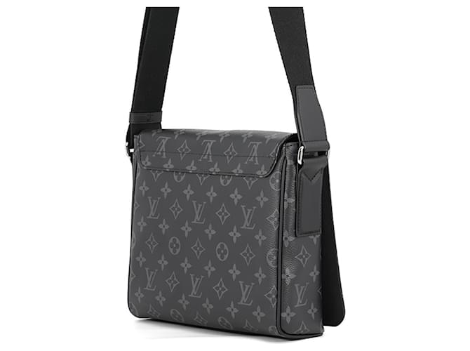 Borsa a tracolla Louis Vuitton Monogram Eclipse District PM Nero Monogramma - vista 2