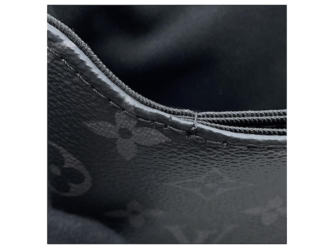 Borsa a tracolla Louis Vuitton Monogram Eclipse District PM Nero Monogramma - vista 9