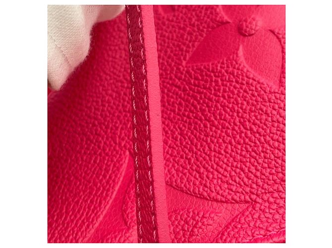 Borsa Louis Vuitton Monogram Empreinte OnTheGo PM - vista 16