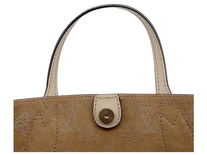 Borsa Louis Vuitton Monogram Mahina Blossom PM - vista 10