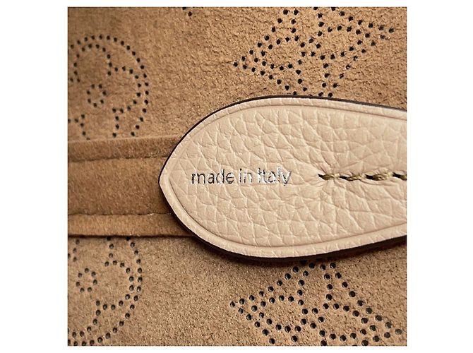 Borsa Louis Vuitton Monogram Mahina Blossom PM - vista 16