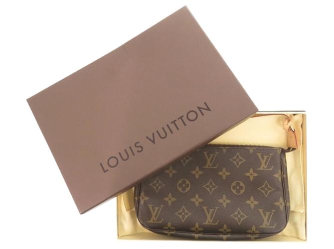Borsa Louis Vuitton Pochette Accessoires Monogram Marrone Monogramma - vista 2