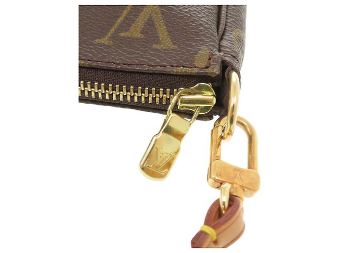 Louis Vuitton Pochette Accessoires Monogram Handbag Marrone Monogramma - vista 7